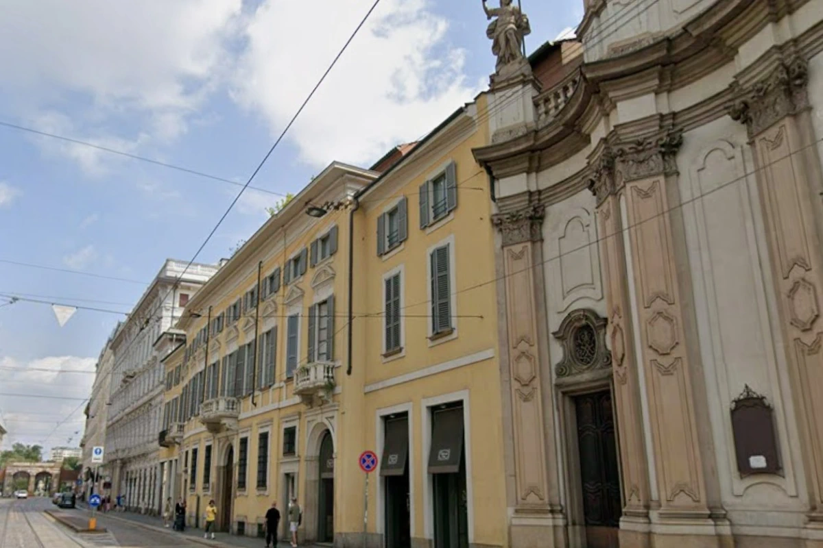 Milano, cambia proprietario un edificio simbolo nel Quadrilatero della Moda (2)